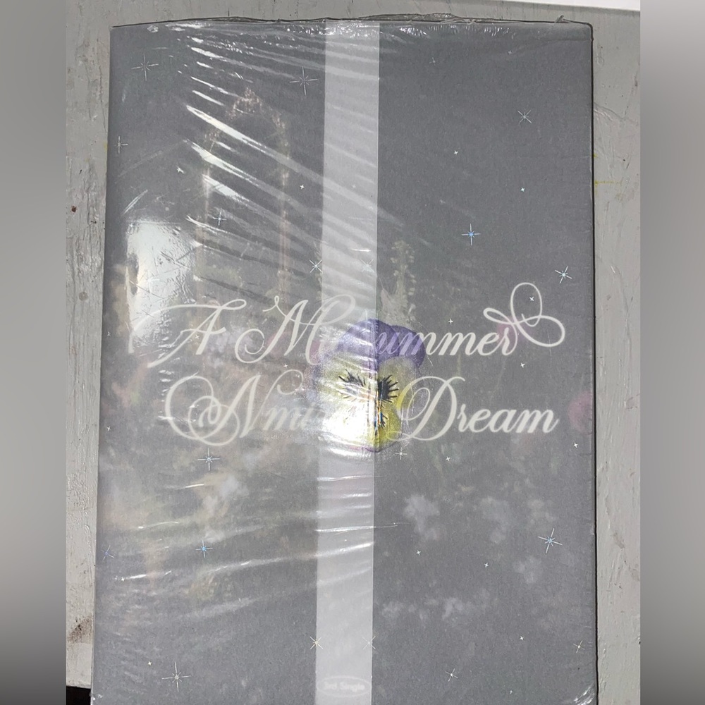 Nmixx unopened album